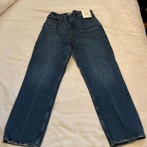 Abercrombie 90’s straight jeans